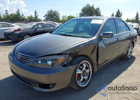 2005 Toyota Camry Xle из США, поврежденный, VIN 4T1BE32K45U955745